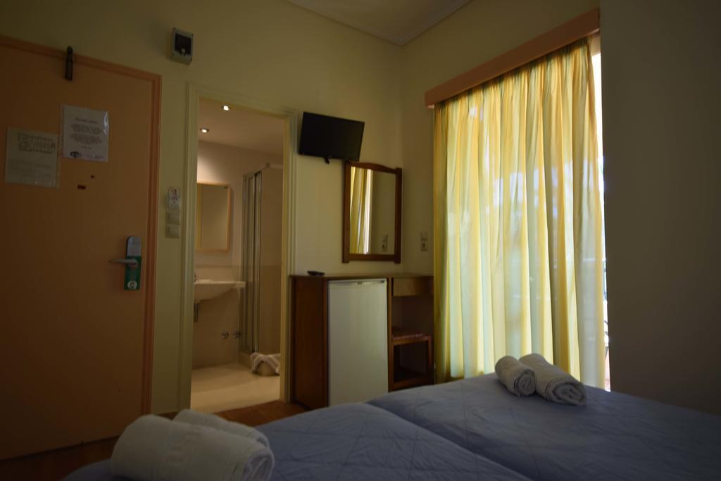 Lefktron Hotel Stoupa Ngoại thất bức ảnh